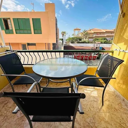 Vistas Cristianos 2 Swimming Pools 公寓