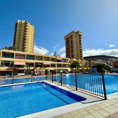 Vistas Cristianos 2 Swimming Pools Apartmán *